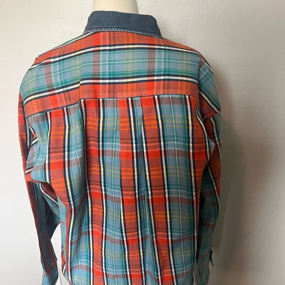 Cinch Men’s Plaid Dress Shirt with Denim Collar Medium - Picture 5 of 5